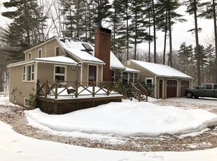121 Meadow Rd, Raymond, ME 04071