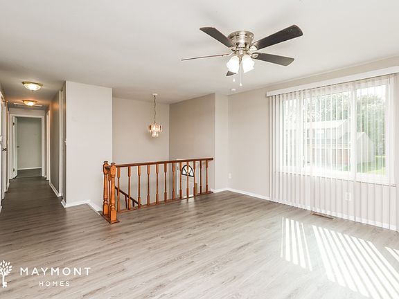 4th image of 9612 Springwater Ln