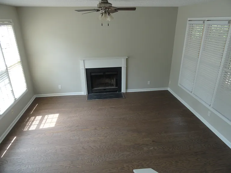 106 Mint Hill Dr — Photo 3