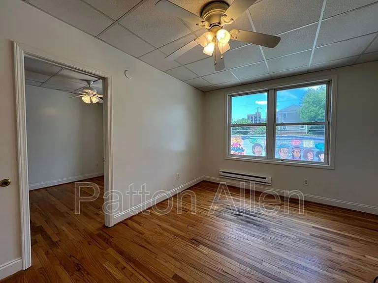 43 Ravenscroft Dr #4 — Photo 7