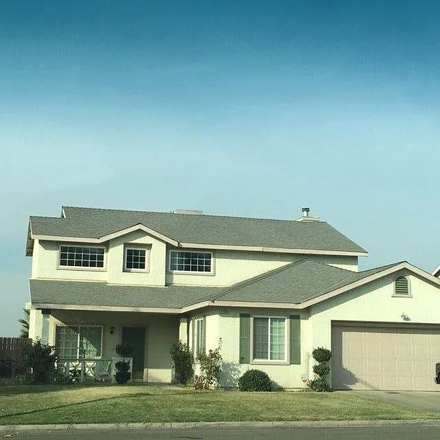 2709 N Katy Ave photo 1