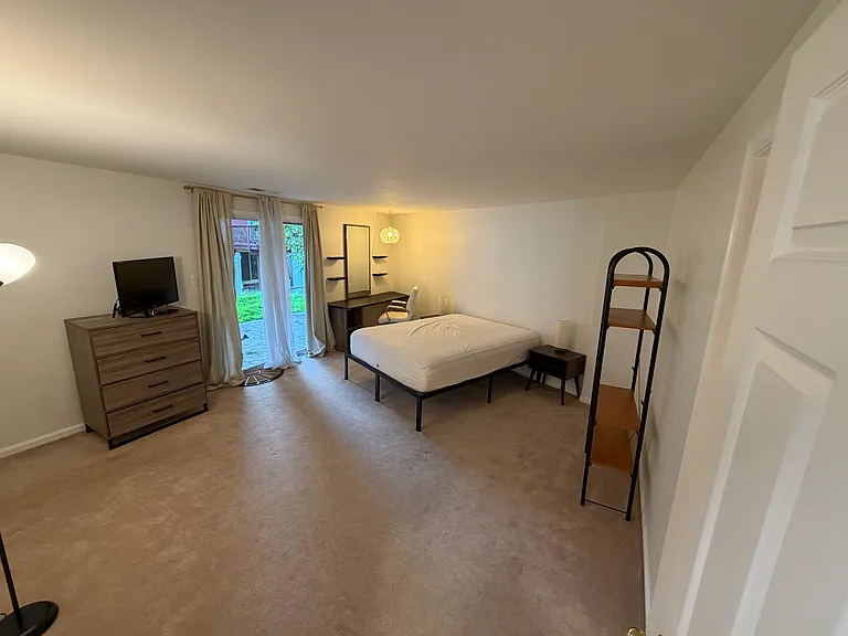 11909 Crosswind Ct — Photo 11