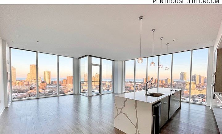 2nd image of 2344 N Lincoln Ave #3