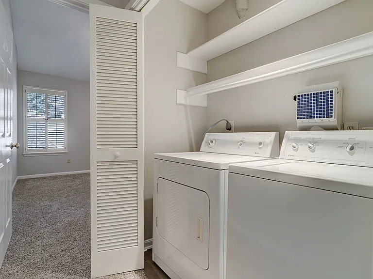 San Felipe Square Townhomes — Photo 29