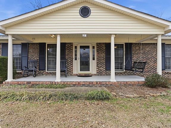3rd image of 213 Watson Way