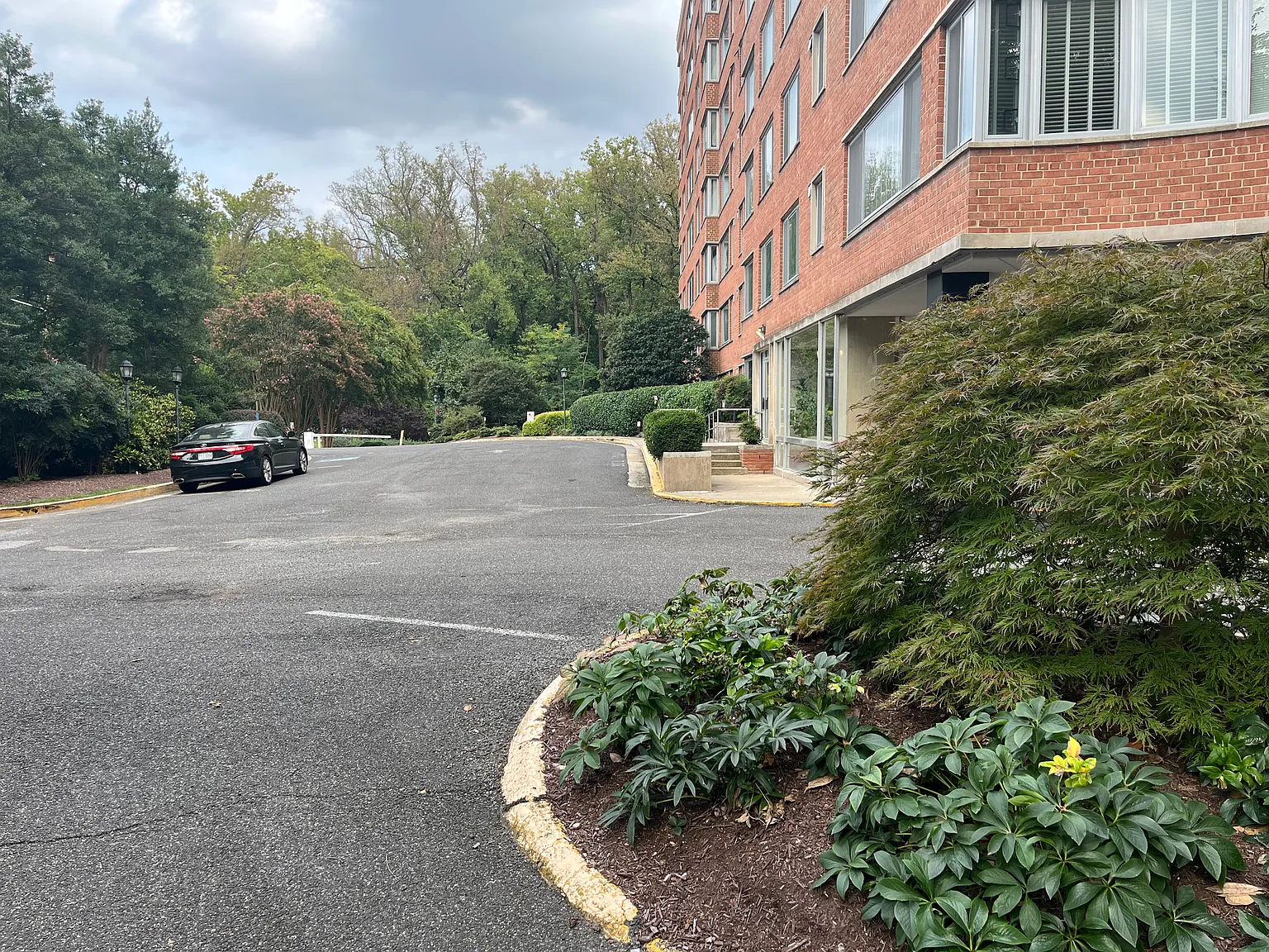 2 bed, 938 sqft, $2,600 — Photo 3