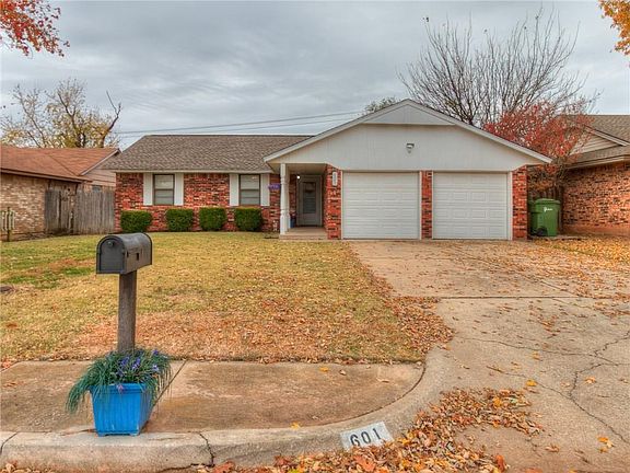 2nd image of 601 Crown Dr