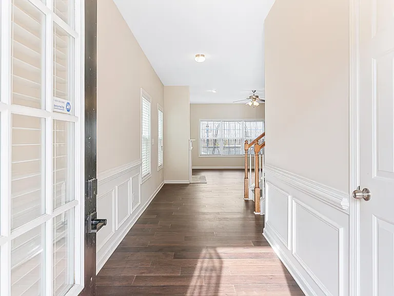5529 Chatham Cir — Photo 4