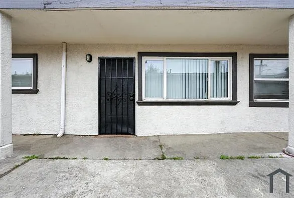 2 bed, $2,295 — Photo 4