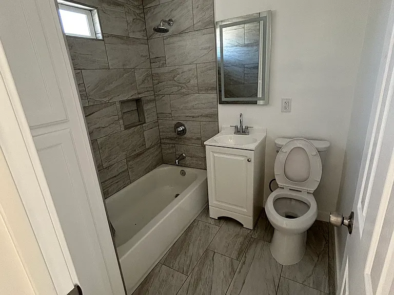 1772 E 92nd St #3 — Photo 5