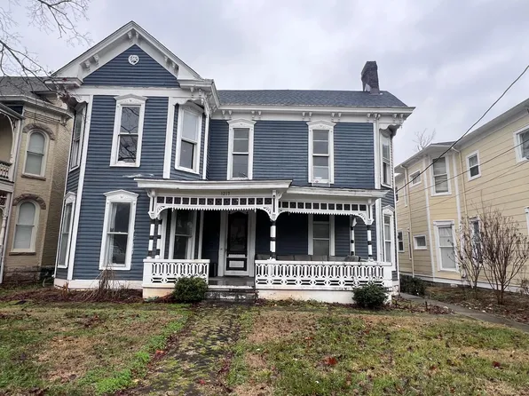1217 Chestnut