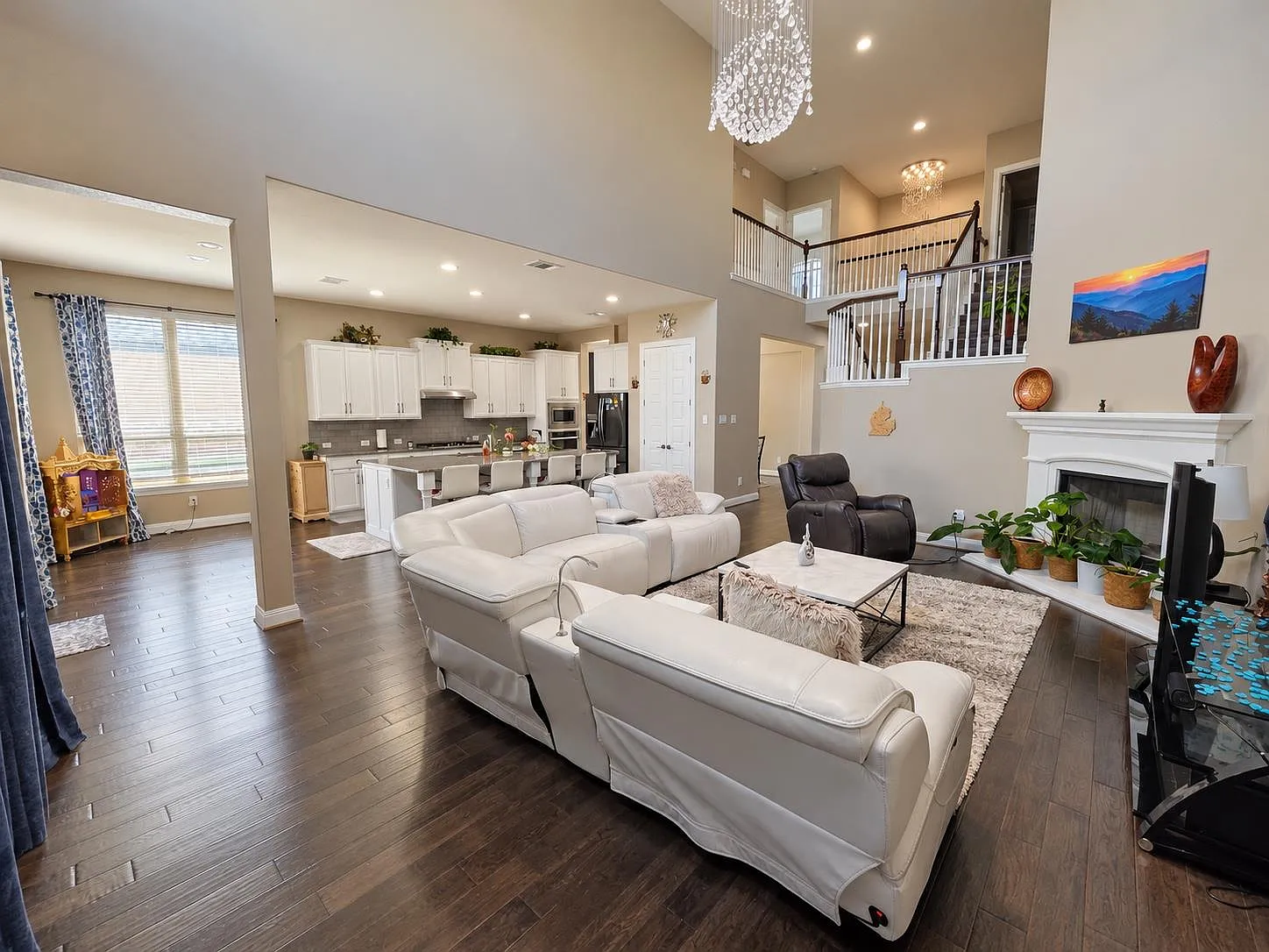 5 bed, 3.5 bath, 3878 sqft, $3,900 — Photo 3