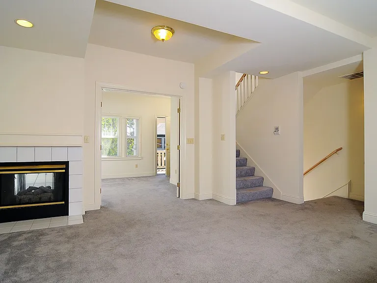 600 11th Street — Photo 3