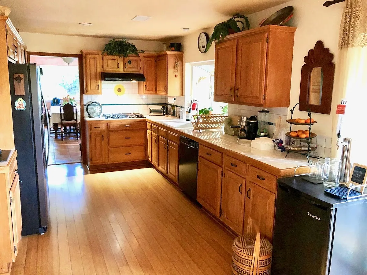 1727 Sylvania Ln — Photo 3