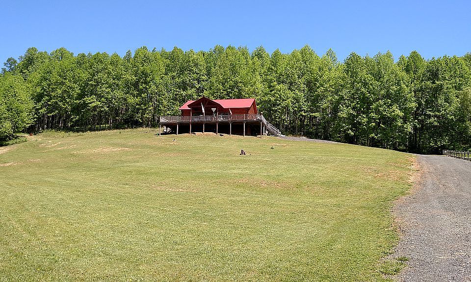 2nd image of 9605 Wards Gap Rd