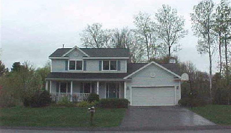 2nd image of 101 HALFMOON Drive