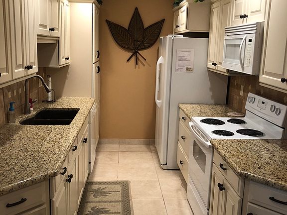 4th image of 1511 Estero Blvd APT 504