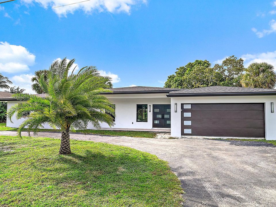 1st image of 7523 Pine Tree Lane