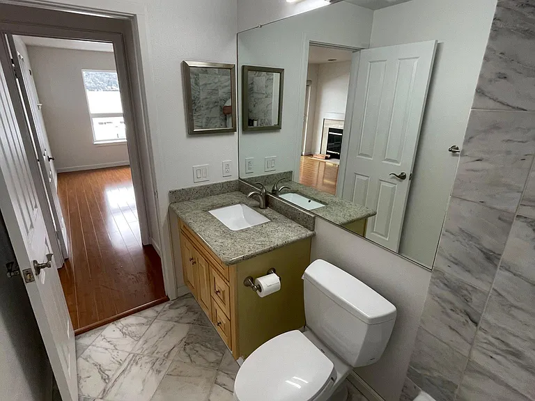 1504 Aurora Ave N #307 — Photo 11