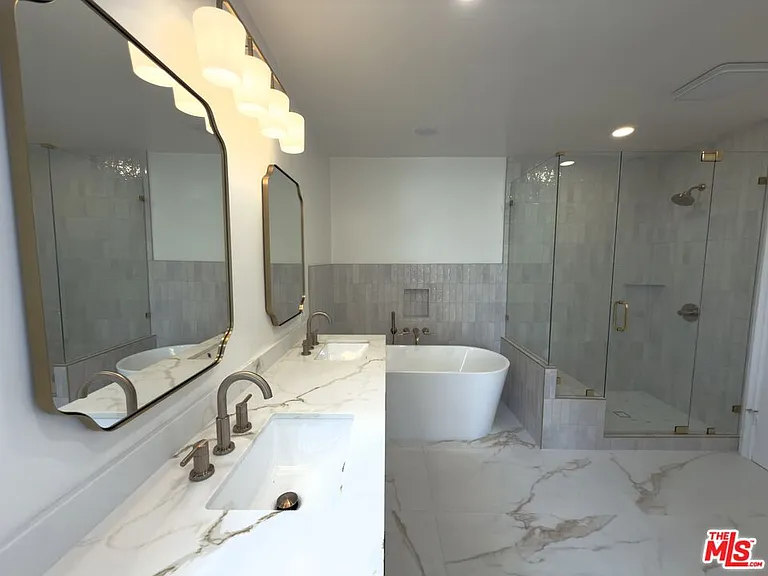 378 S La Jolla Ave — Photo 22