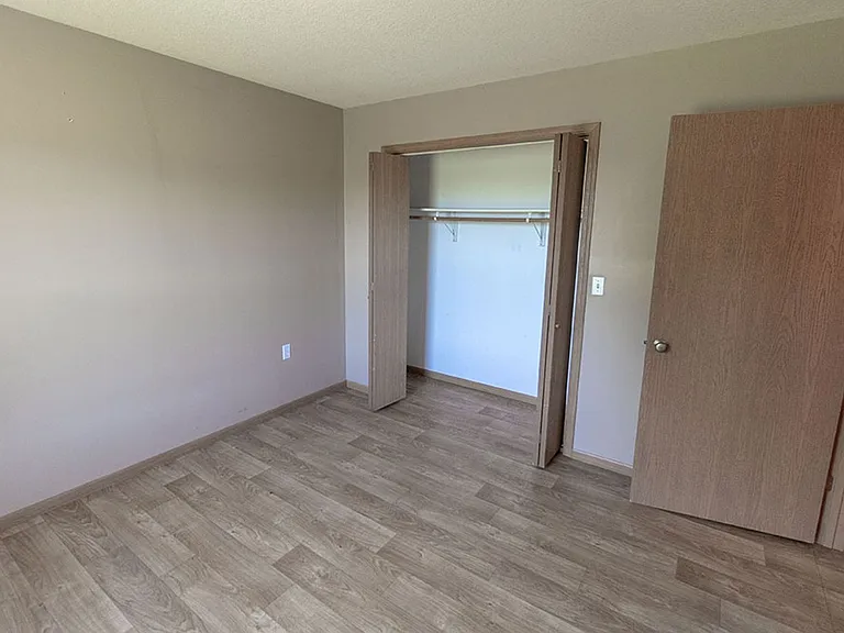 1544 Florence Dr — Photo 15
