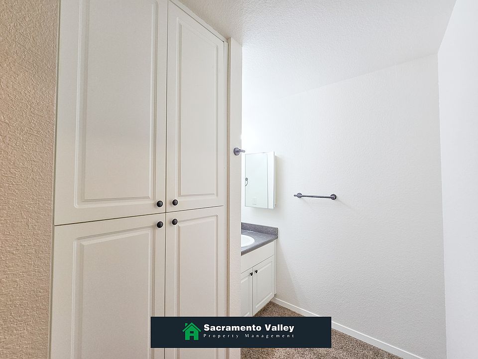 1st image of 4909 Date Ave APT 26