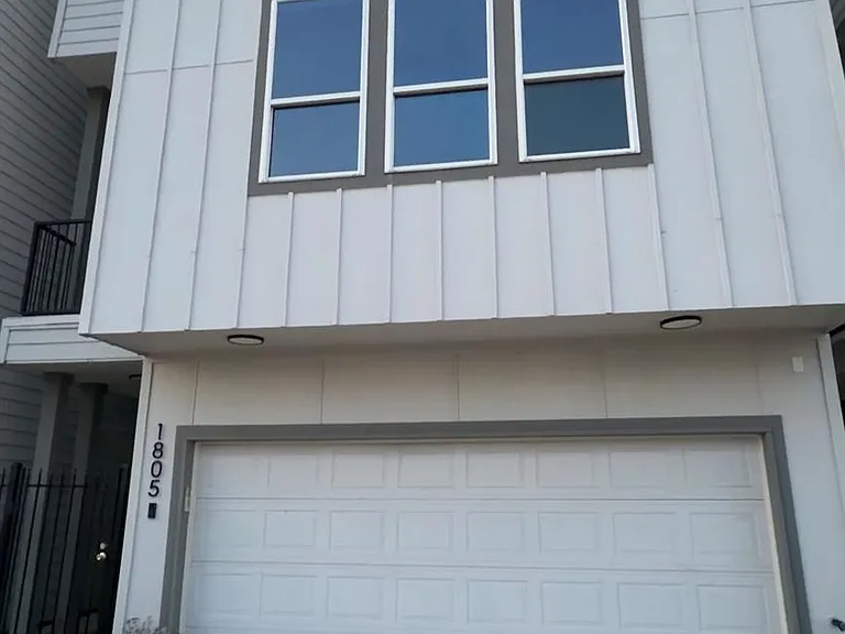 1811 Brooks St — Photo 8