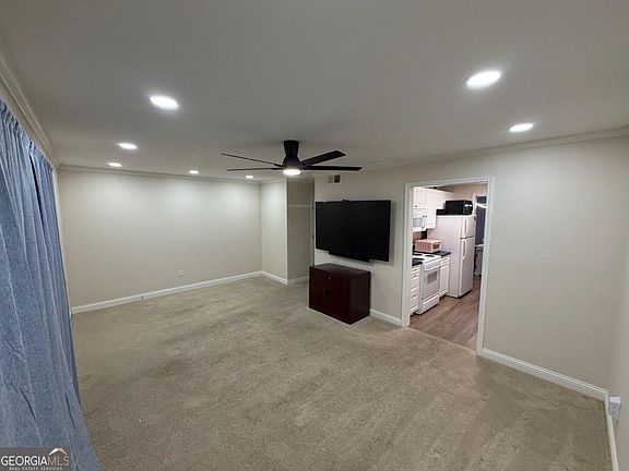 3rd image of 1804 Ashborough Way SE APT L