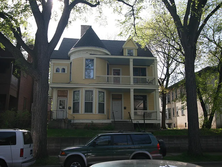 2406 Aldrich Ave S #2406 — Photo 2