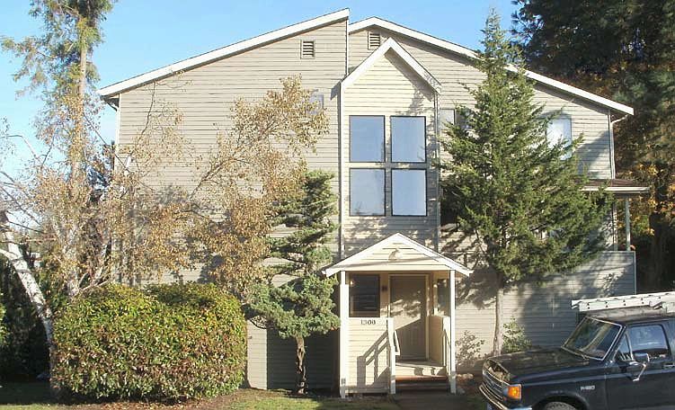 1st image of 1300 N 107th St APT 1