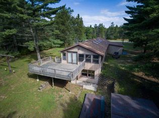991 W Trout Valley Rd, Hancock, WI 54943
