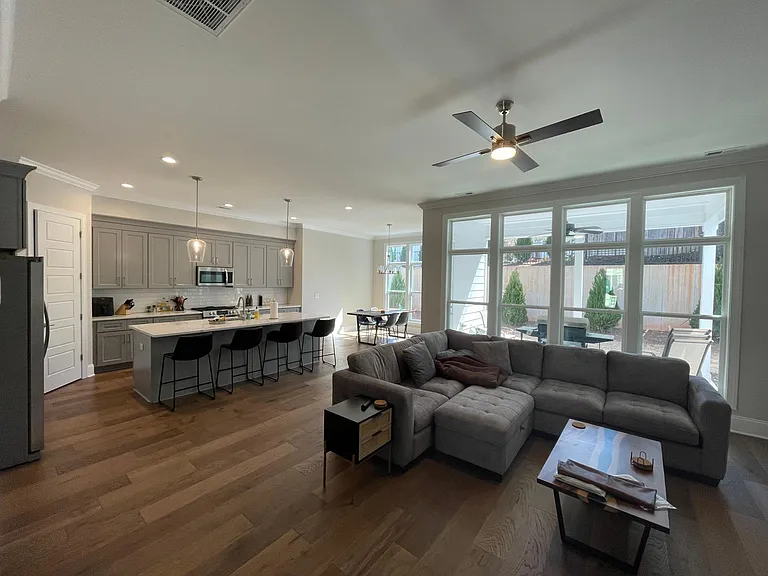 4933 Trek Ln — Photo 2