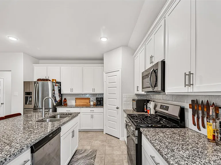 32239 Cedar Crest Dr — Photo 6