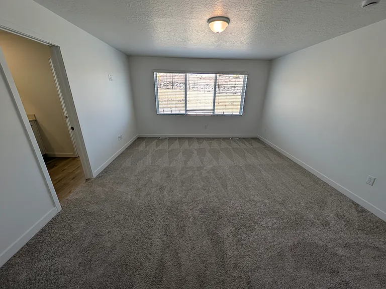 1578 W Viola Ln — Photo 32