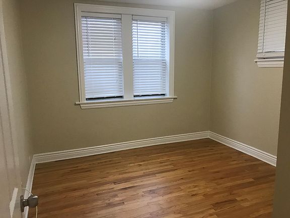 4th image of 4434 W Gunnison St #G