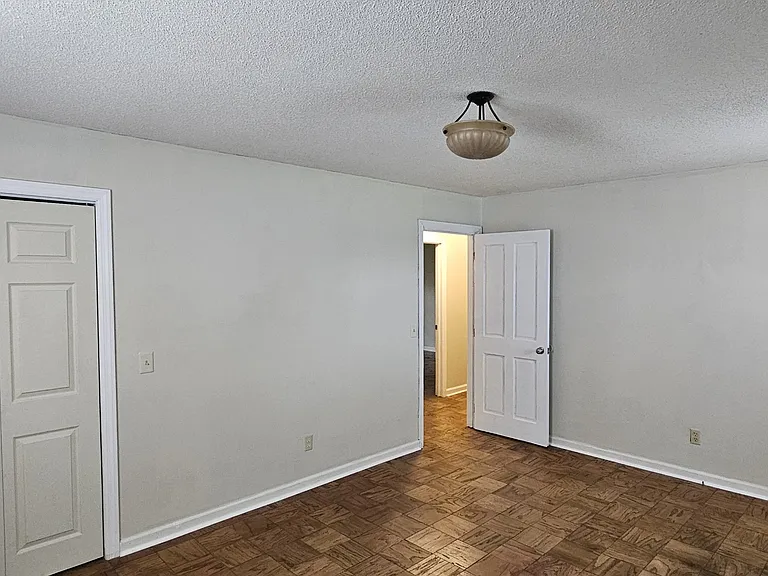 3729 Fairfield Dr — Photo 13