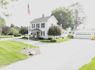 4741 Howland Rd, Almont, MI 48003