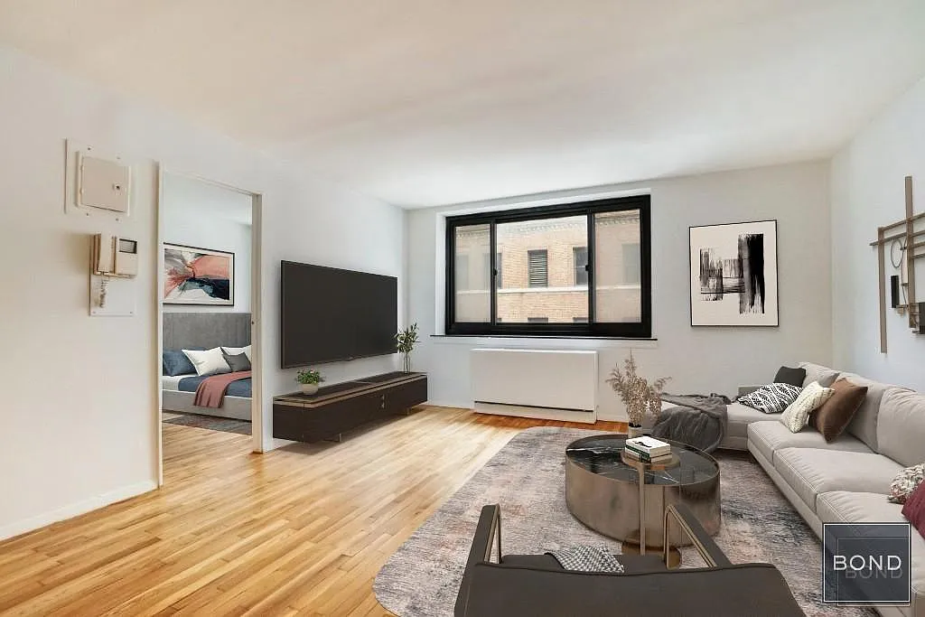 230 East 30th Street — Photo 1