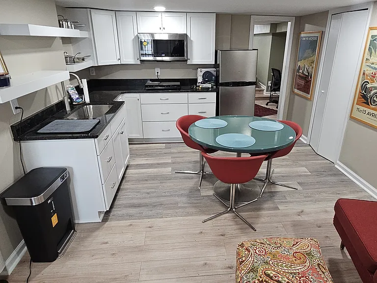 4633 Kernwood Ave #B — Photo 3