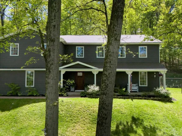 433 Timberwood Dr, Winfield, PA 17889