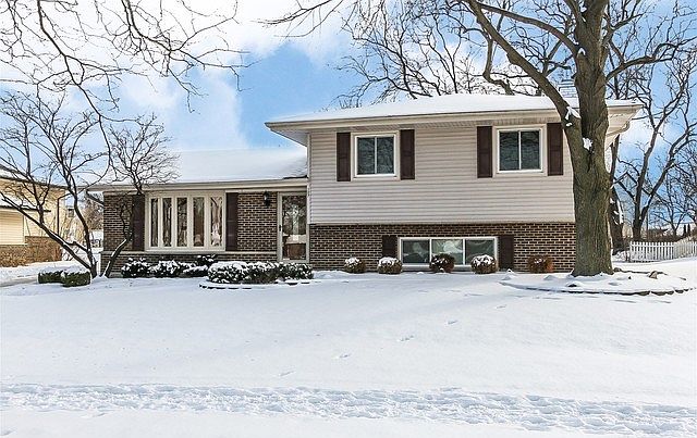 1st image of 127 Scully Dr