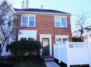 1 Bristol Dr, North Brunswick, NJ 08902