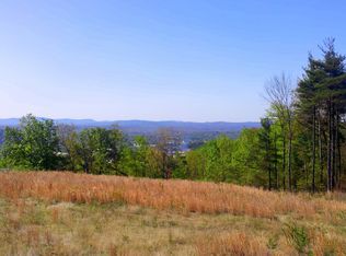 33 Summit Dr, Rocky Mount, VA 24151