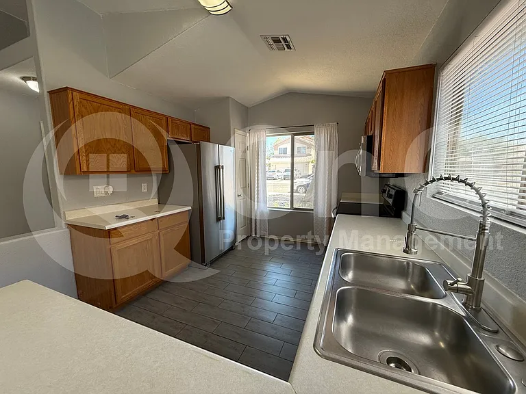 11420 W Sheridan St — Photo 5