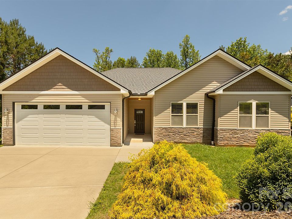 1st image of 48 River Walk Dr