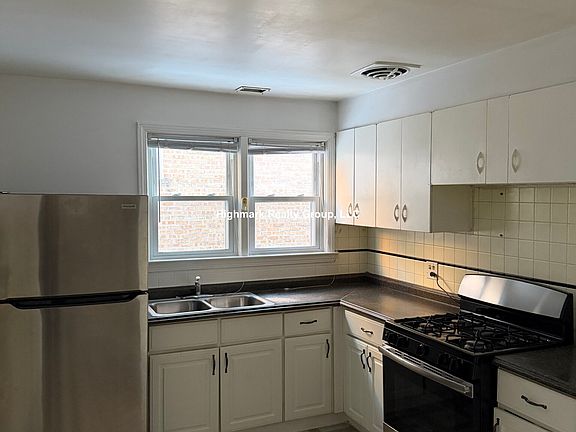 3rd image of 8836 Bronx Ave #1N