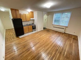 40-04 196th St #6, Flushing, NY 11358