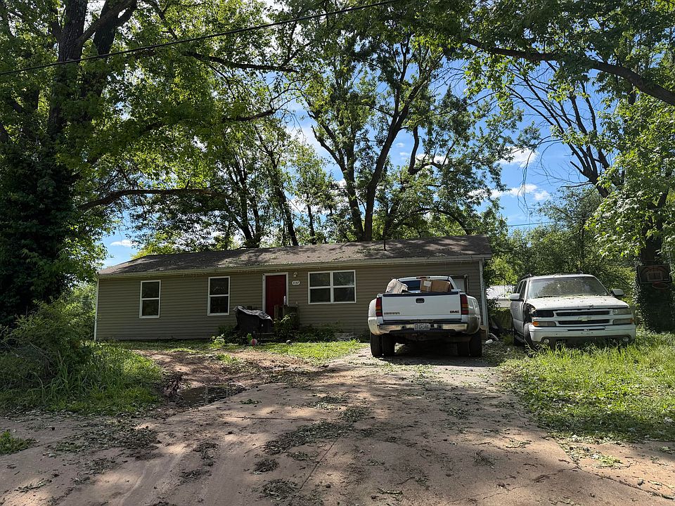 1st image of 1157 S Hillcrest Avenue
