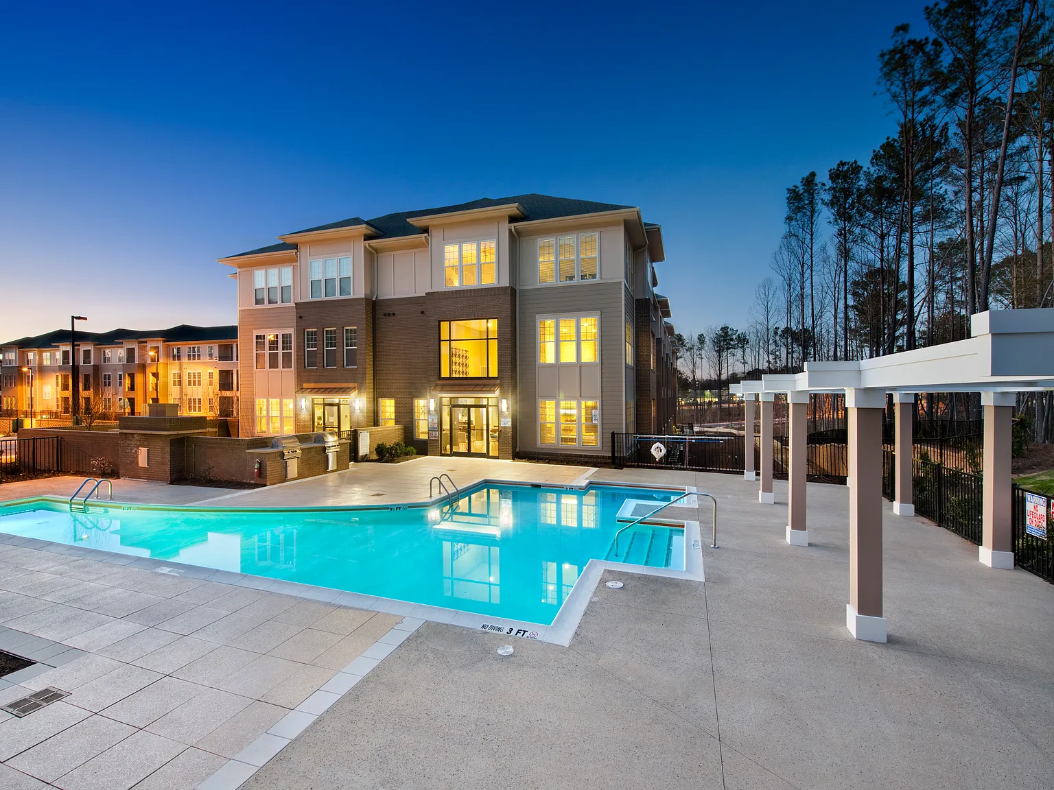 Tryon Place — Photo 1