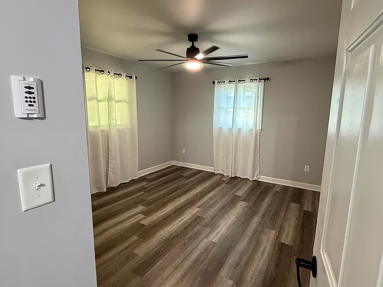 145 Timberlane Dr — Photo 5